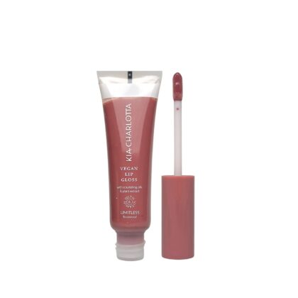 Kia Charlotta lipgloss Limitless